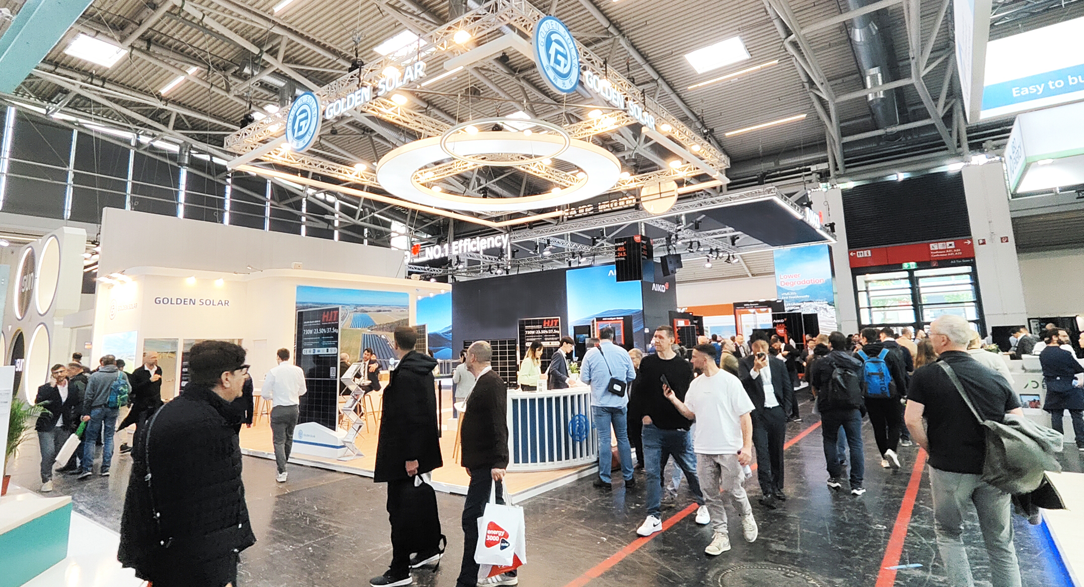 9001cc��ɳ���ʵ������¹�Intersolar Europe����������������ȫ��ս������������